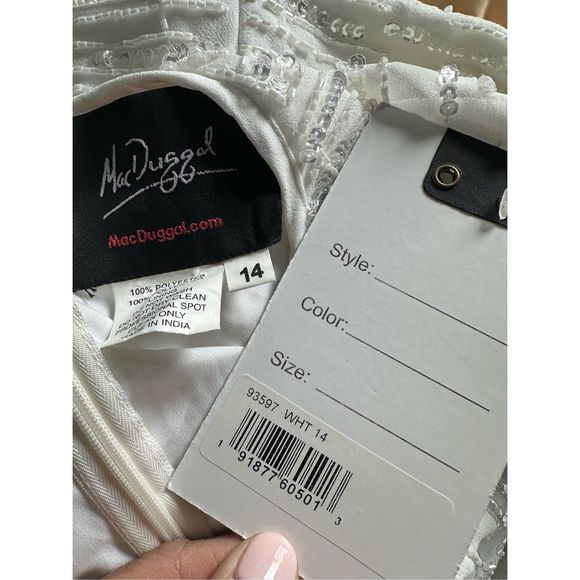 MAC DUGGAL ABSTRACT BEADED SLEEVELESS MIDI DRESS - Picture 10 of 10